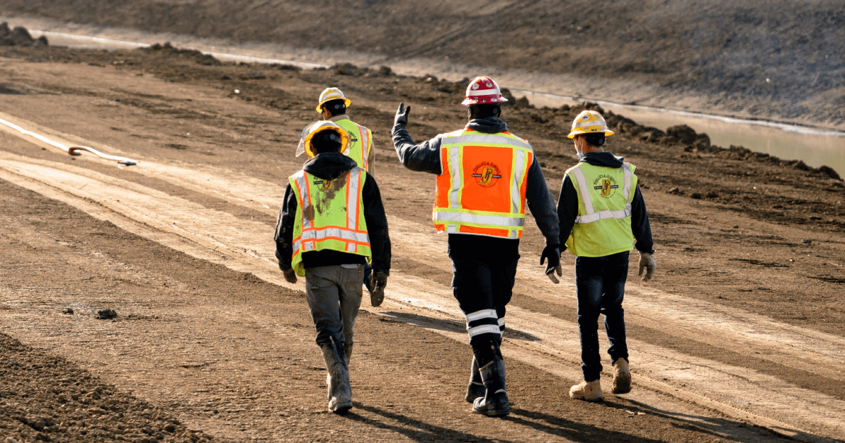 Learn the Dirt World inside and